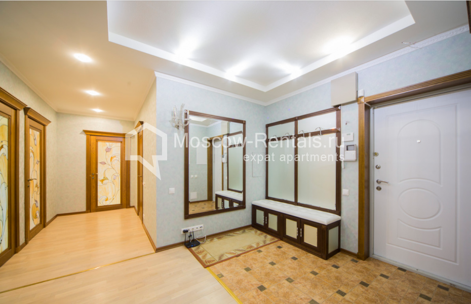 Photo #11 4-room (3 BR) apartment for <a href="http://moscow-rentals.ru/en/articles/long-term-rent" target="_blank">a long-term</a> rent
 in Russia, Moscow, Arkhitektora Vlasova str, 10