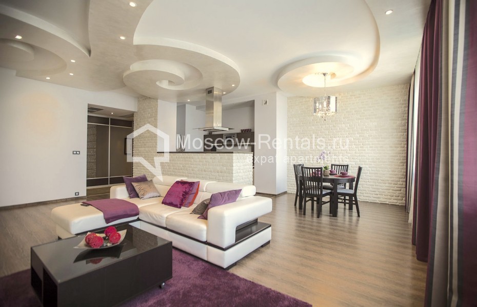 Photo #1 3-room (2 BR) apartment for <a href="http://moscow-rentals.ru/en/articles/long-term-rent" target="_blank">a long-term</a> rent
 in Russia, Moscow, Ruzheinyi lane, 3