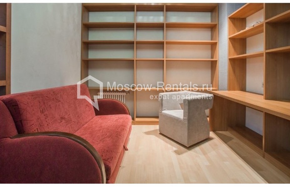 Photo #9 4-room (3 BR) apartment for <a href="http://moscow-rentals.ru/en/articles/long-term-rent" target="_blank">a long-term</a> rent
 in Russia, Moscow, B. Ordynka str, 16