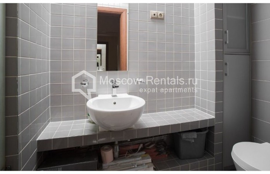 Photo #13 4-room (3 BR) apartment for <a href="http://moscow-rentals.ru/en/articles/long-term-rent" target="_blank">a long-term</a> rent
 in Russia, Moscow, B. Ordynka str, 16