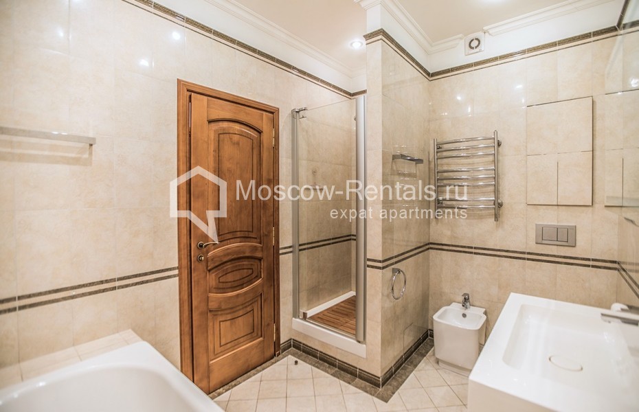 Photo #19 4-room (3 BR) apartment for <a href="http://moscow-rentals.ru/en/articles/long-term-rent" target="_blank">a long-term</a> rent
 in Russia, Moscow, Udaltsova str
