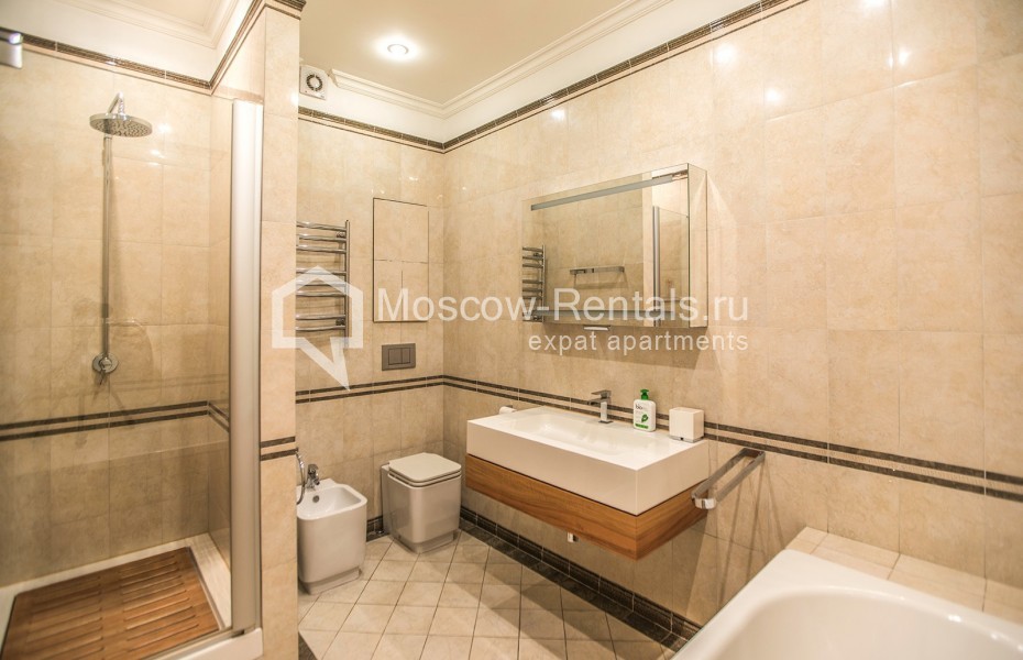 Photo #20 4-room (3 BR) apartment for <a href="http://moscow-rentals.ru/en/articles/long-term-rent" target="_blank">a long-term</a> rent
 in Russia, Moscow, Udaltsova str
