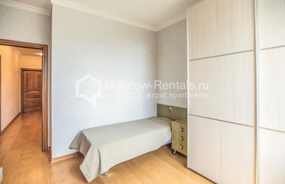 Photo #18 4-room (3 BR) apartment for <a href="http://moscow-rentals.ru/en/articles/long-term-rent" target="_blank">a long-term</a> rent
 in Russia, Moscow, Udaltsova str