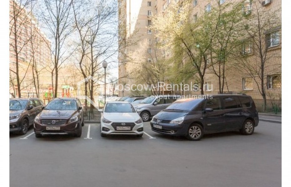 Photo #14 4-room (3 BR) apartment for <a href="http://moscow-rentals.ru/en/articles/long-term-rent" target="_blank">a long-term</a> rent
 in Russia, Moscow, Bolshaya Yakimanka str., 26