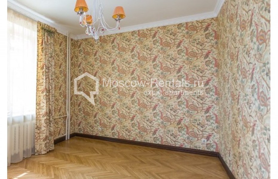 Photo #5 4-room (3 BR) apartment for <a href="http://moscow-rentals.ru/en/articles/long-term-rent" target="_blank">a long-term</a> rent
 in Russia, Moscow, Bolshaya Yakimanka str., 26