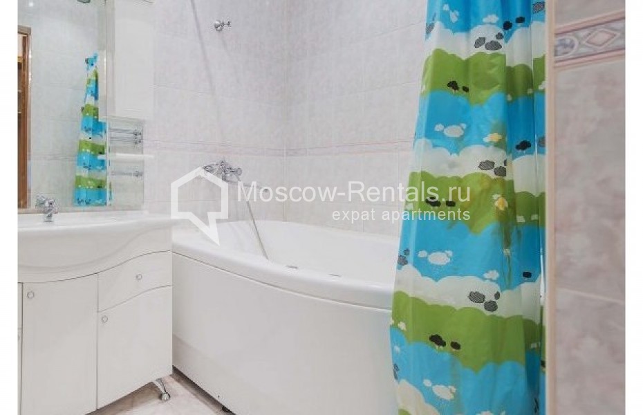 Photo #14 5-room (4 BR) apartment for <a href="http://moscow-rentals.ru/en/articles/long-term-rent" target="_blank">a long-term</a> rent
 in Russia, Moscow, Novokuznetskaya str., 33С1