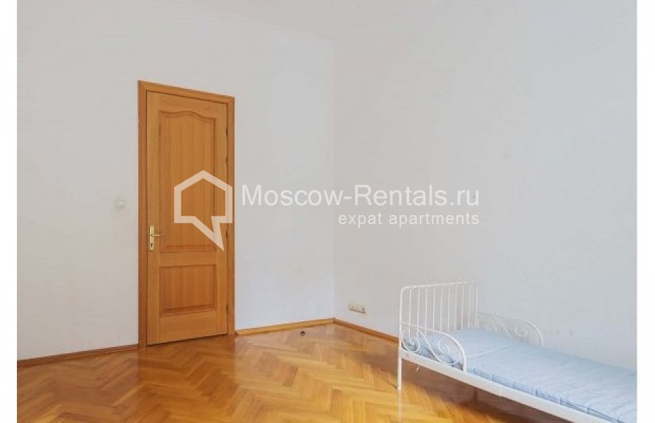 Photo #7 5-room (4 BR) apartment for <a href="http://moscow-rentals.ru/en/articles/long-term-rent" target="_blank">a long-term</a> rent
 in Russia, Moscow, Novokuznetskaya str., 33С1