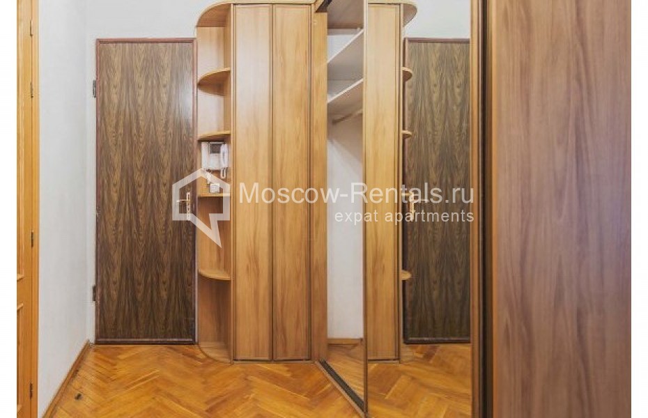 Photo #17 5-room (4 BR) apartment for <a href="http://moscow-rentals.ru/en/articles/long-term-rent" target="_blank">a long-term</a> rent
 in Russia, Moscow, Novokuznetskaya str., 33С1