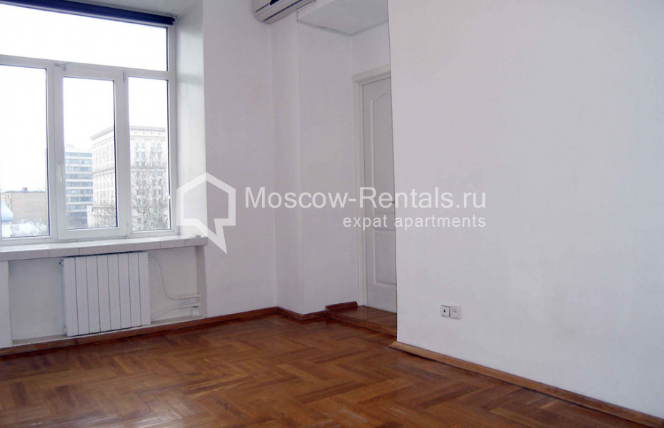 Photo #7 4-room (3 BR) apartment for <a href="http://moscow-rentals.ru/en/articles/long-term-rent" target="_blank">a long-term</a> rent
 in Russia, Moscow, Golikovskyi lane, 13