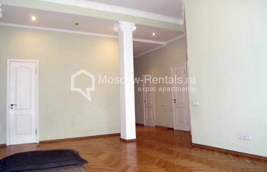 Photo #2 4-room (3 BR) apartment for <a href="http://moscow-rentals.ru/en/articles/long-term-rent" target="_blank">a long-term</a> rent
 in Russia, Moscow, Golikovskyi lane, 13