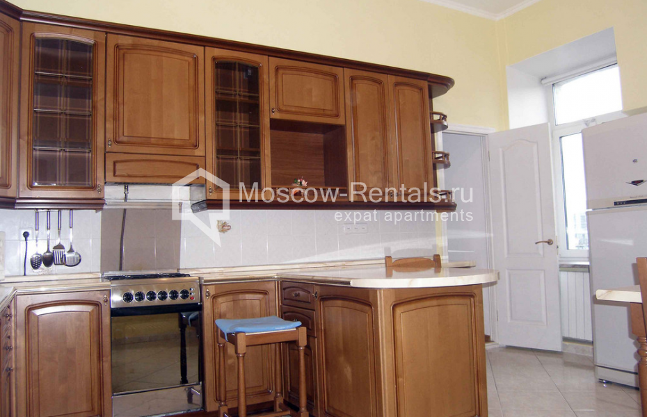 Photo #3 4-room (3 BR) apartment for <a href="http://moscow-rentals.ru/en/articles/long-term-rent" target="_blank">a long-term</a> rent
 in Russia, Moscow, Golikovskyi lane, 13