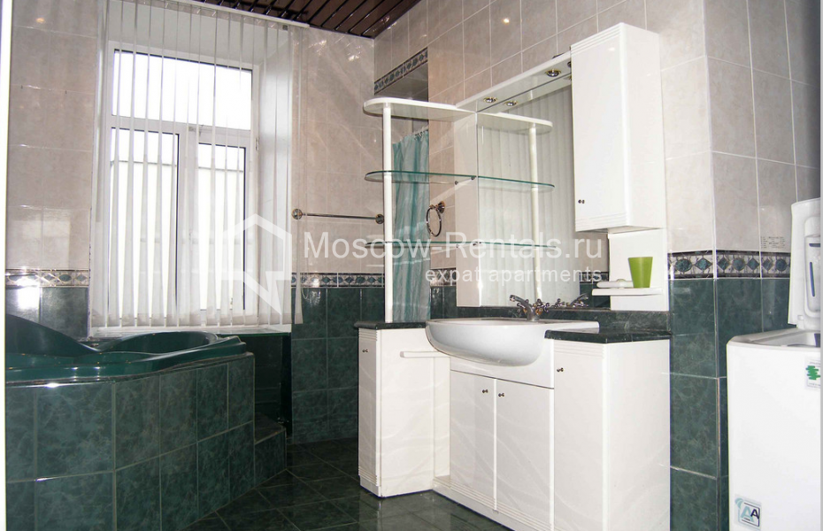 Photo #10 4-room (3 BR) apartment for <a href="http://moscow-rentals.ru/en/articles/long-term-rent" target="_blank">a long-term</a> rent
 in Russia, Moscow, Golikovskyi lane, 13