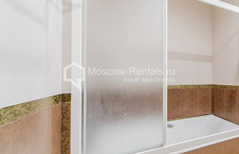 Photo #15 4-room (3 BR) apartment for <a href="http://moscow-rentals.ru/en/articles/long-term-rent" target="_blank">a long-term</a> rent
 in Russia, Moscow, Bolshaya Yakimanka str, 50