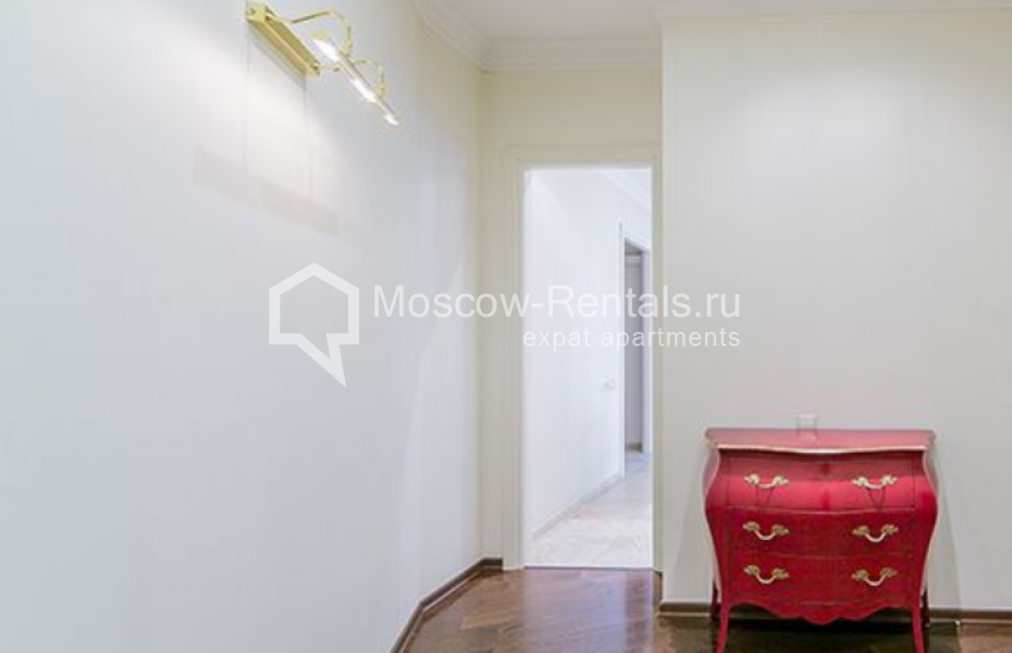 Photo #17 4-room (3 BR) apartment for <a href="http://moscow-rentals.ru/en/articles/long-term-rent" target="_blank">a long-term</a> rent
 in Russia, Moscow, Bolshaya Yakimanka str, 50