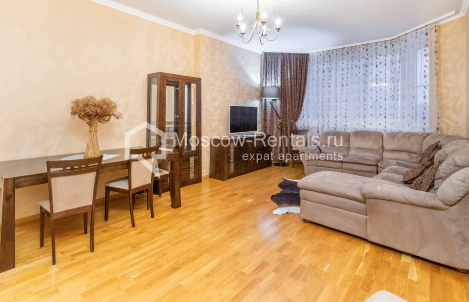 Photo #1 3-room (2 BR) apartment for <a href="http://moscow-rentals.ru/en/articles/long-term-rent" target="_blank">a long-term</a> rent
 in Russia, Moscow, Vernadskogo prosp., 37к1А