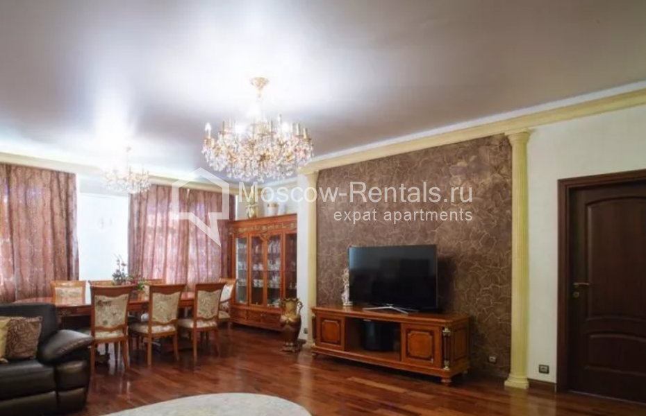 Photo #2 4-room (3 BR) apartment for <a href="http://moscow-rentals.ru/en/articles/long-term-rent" target="_blank">a long-term</a> rent
 in Russia, Moscow, Bakhrushina str, 13