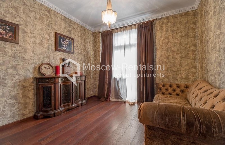 Photo #15 5-room (4 BR) apartment for <a href="http://moscow-rentals.ru/en/articles/long-term-rent" target="_blank">a long-term</a> rent
 in Russia, Moscow, Kosmodamianskaya emb., 28С8