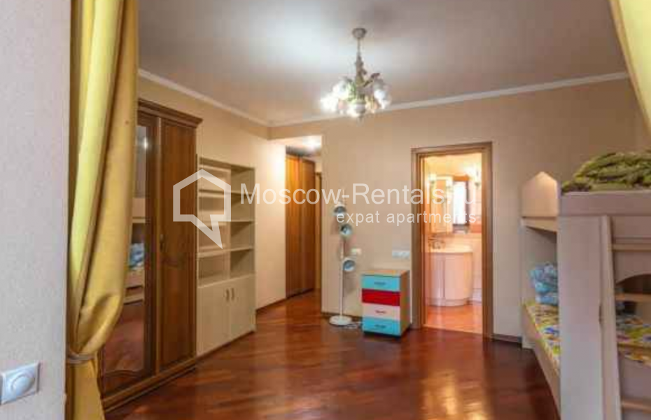 Photo #7 4-room (3 BR) apartment for <a href="http://moscow-rentals.ru/en/articles/long-term-rent" target="_blank">a long-term</a> rent
 in Russia, Moscow, Bolshaya Yakimanka str, 26