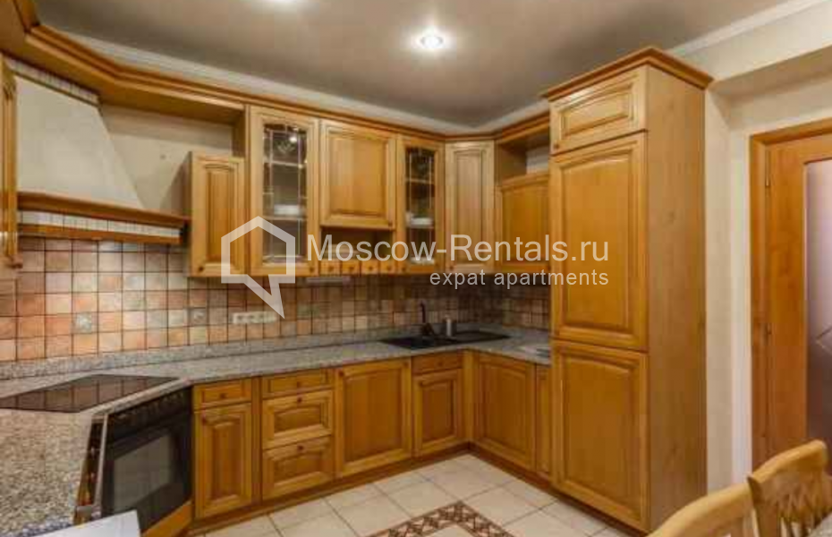 Photo #10 4-room (3 BR) apartment for <a href="http://moscow-rentals.ru/en/articles/long-term-rent" target="_blank">a long-term</a> rent
 in Russia, Moscow, Bolshaya Yakimanka str, 26