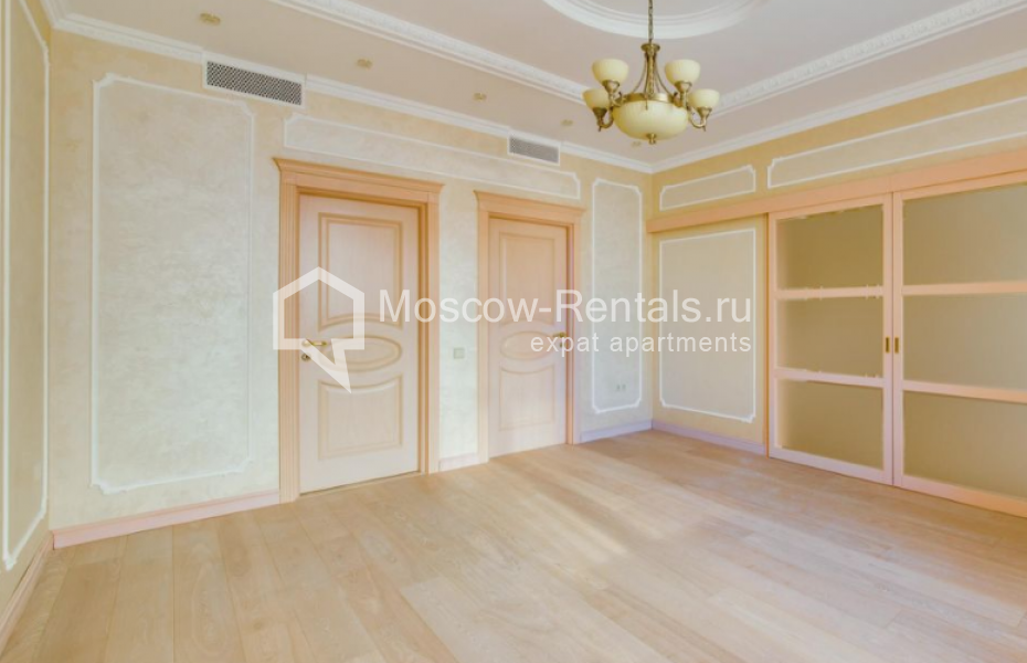 Photo #5 6-room (5 BR) apartment for <a href="http://moscow-rentals.ru/en/articles/long-term-rent" target="_blank">a long-term</a> rent
 in Russia, Moscow, 3rd Tverskaya-Yamskaya str, 25