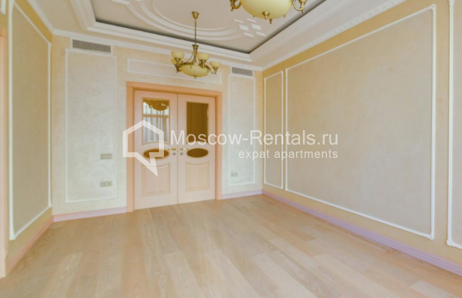 Photo #3 6-room (5 BR) apartment for <a href="http://moscow-rentals.ru/en/articles/long-term-rent" target="_blank">a long-term</a> rent
 in Russia, Moscow, 3rd Tverskaya-Yamskaya str, 25