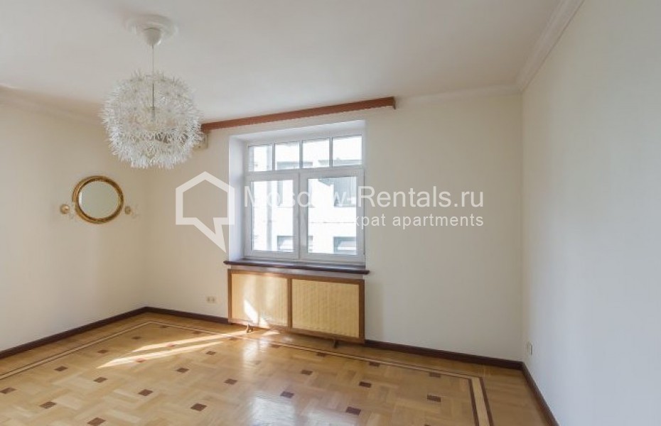 Photo #5 5-room (4 BR) apartment for <a href="http://moscow-rentals.ru/en/articles/long-term-rent" target="_blank">a long-term</a> rent
 in Russia, Moscow, M. Polyanka str, 12А