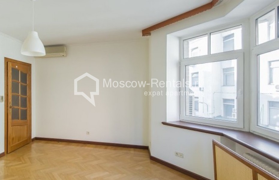 Photo #11 5-room (4 BR) apartment for <a href="http://moscow-rentals.ru/en/articles/long-term-rent" target="_blank">a long-term</a> rent
 in Russia, Moscow, M. Polyanka str, 12А