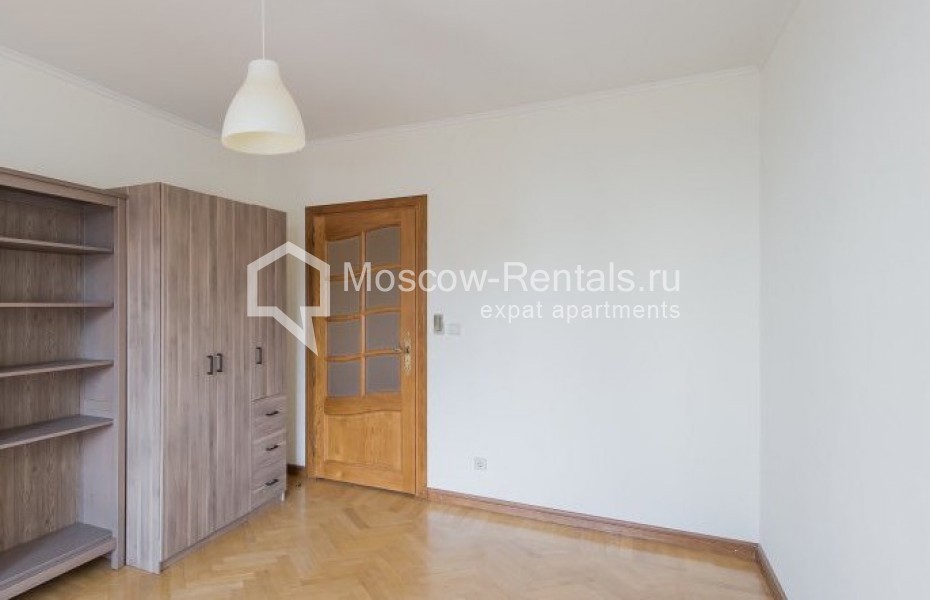 Photo #9 5-room (4 BR) apartment for <a href="http://moscow-rentals.ru/en/articles/long-term-rent" target="_blank">a long-term</a> rent
 in Russia, Moscow, M. Polyanka str, 12А