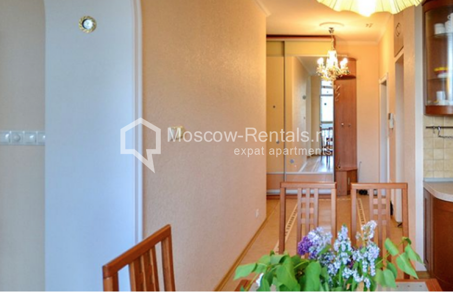 Photo #4 3-room (2 BR) apartment for <a href="http://moscow-rentals.ru/en/articles/long-term-rent" target="_blank">a long-term</a> rent
 in Russia, Moscow, Michurinskyi lane, 7