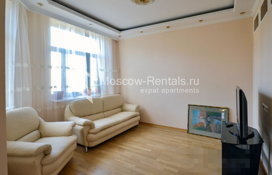 Photo #7 3-room (2 BR) apartment for <a href="http://moscow-rentals.ru/en/articles/long-term-rent" target="_blank">a long-term</a> rent
 in Russia, Moscow, Michurinskyi lane, 7