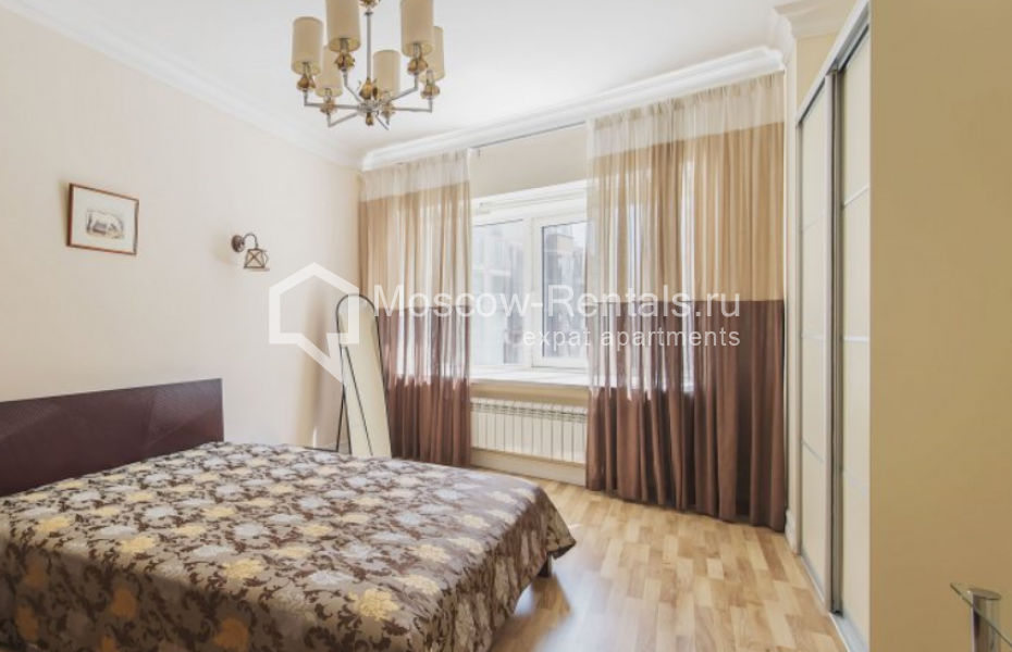 Photo #7 4-room (3 BR) apartment for <a href="http://moscow-rentals.ru/en/articles/long-term-rent" target="_blank">a long-term</a> rent
 in Russia, Moscow, Ozerkovskaya emb, 26