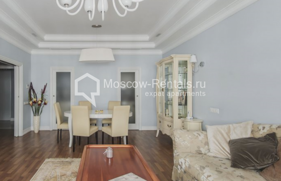 Photo #3 4-room (3 BR) apartment for <a href="http://moscow-rentals.ru/en/articles/long-term-rent" target="_blank">a long-term</a> rent
 in Russia, Moscow, Ozerkovskaya emb, 26