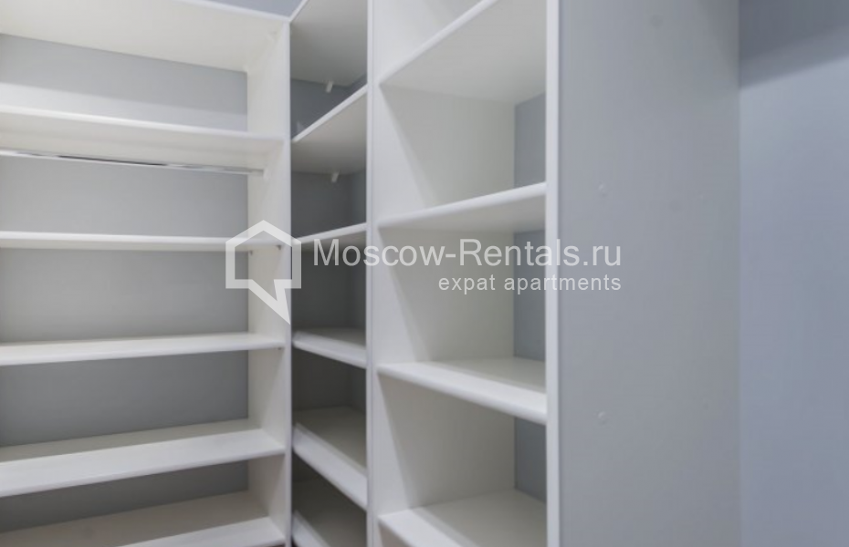 Photo #18 4-room (3 BR) apartment for <a href="http://moscow-rentals.ru/en/articles/long-term-rent" target="_blank">a long-term</a> rent
 in Russia, Moscow, Ozerkovskaya emb, 26