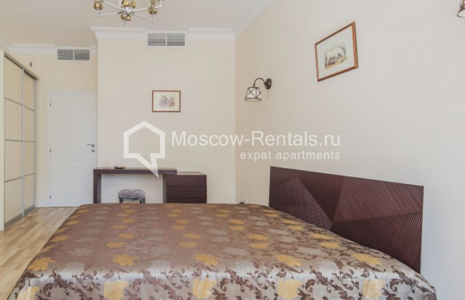 Photo #8 4-room (3 BR) apartment for <a href="http://moscow-rentals.ru/en/articles/long-term-rent" target="_blank">a long-term</a> rent
 in Russia, Moscow, Ozerkovskaya emb, 26