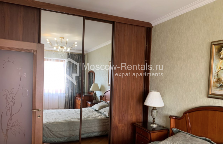 Photo #10 3-room (2 BR) apartment for <a href="http://moscow-rentals.ru/en/articles/long-term-rent" target="_blank">a long-term</a> rent
 in Russia, Moscow, Nametkina street, 11К1