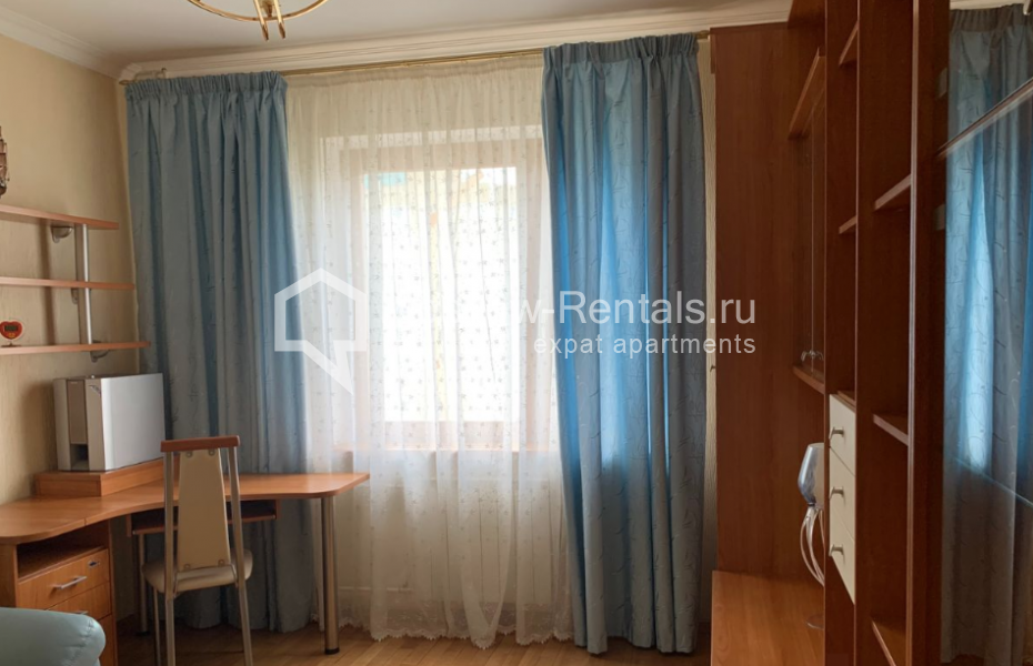 Photo #12 3-room (2 BR) apartment for <a href="http://moscow-rentals.ru/en/articles/long-term-rent" target="_blank">a long-term</a> rent
 in Russia, Moscow, Nametkina street, 11К1