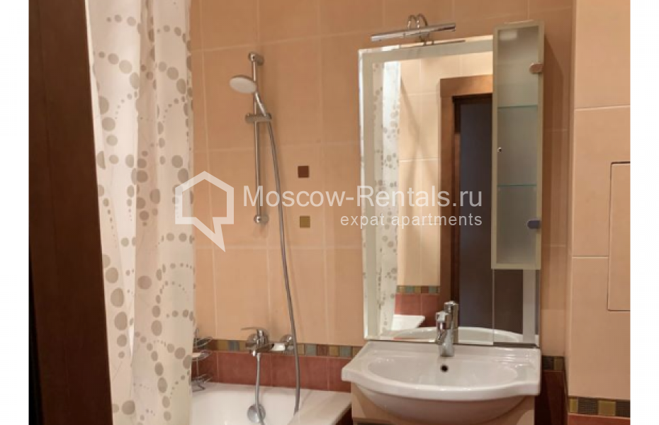 Photo #20 3-room (2 BR) apartment for <a href="http://moscow-rentals.ru/en/articles/long-term-rent" target="_blank">a long-term</a> rent
 in Russia, Moscow, Nametkina street, 11К1