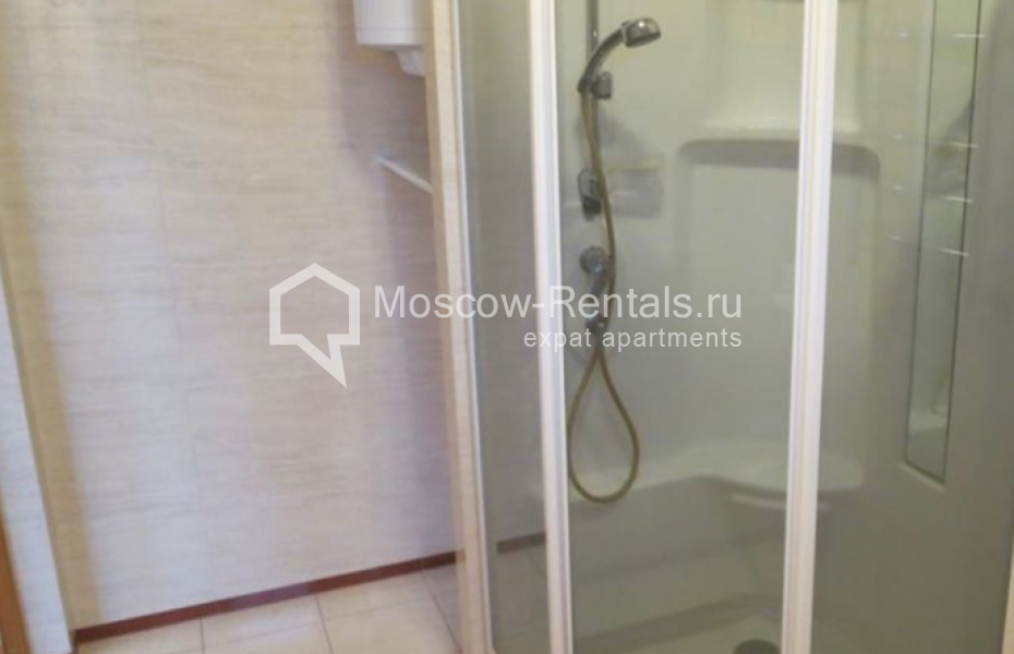 Photo #8 4-room (3 BR) apartment for <a href="http://moscow-rentals.ru/en/articles/long-term-rent" target="_blank">a long-term</a> rent
 in Russia, Moscow, Staryi Tolmachevskyi lane, 3