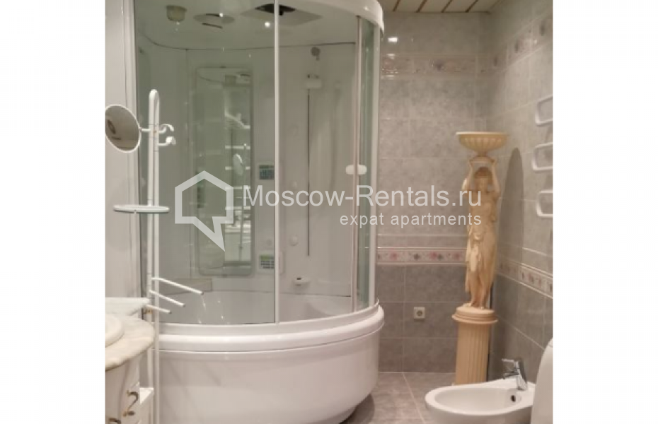 Photo #16 4-room (3 BR) apartment for <a href="http://moscow-rentals.ru/en/articles/long-term-rent" target="_blank">a long-term</a> rent
 in Russia, Moscow, Michurinskyi prosp, 27К2