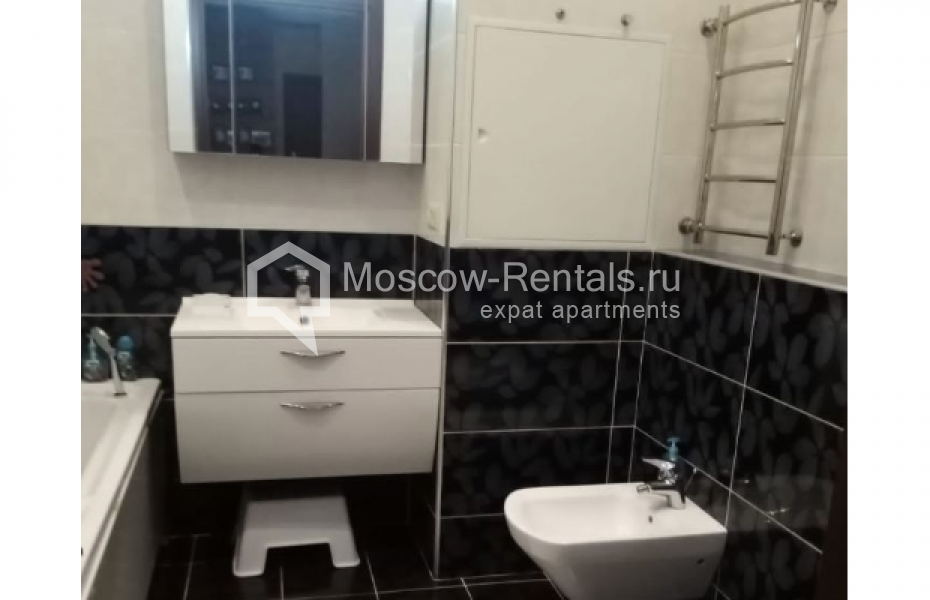 Photo #19 3-room (2 BR) apartment for <a href="http://moscow-rentals.ru/en/articles/long-term-rent" target="_blank">a long-term</a> rent
 in Russia, Moscow, Michurinskyi prosp, 34