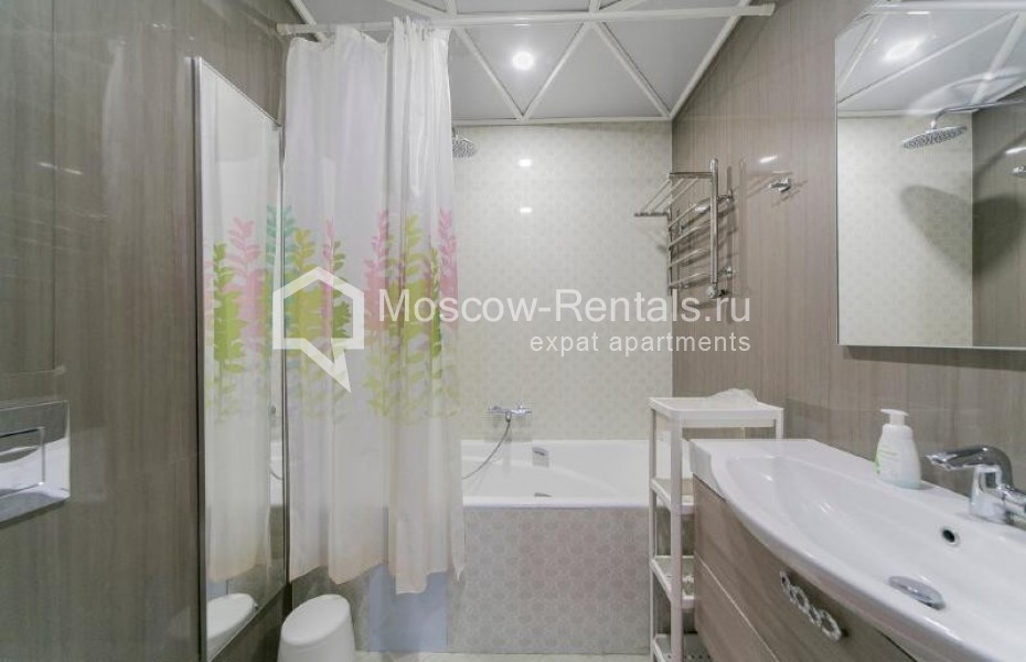 Photo #16 4-room (3 BR) apartment for <a href="http://moscow-rentals.ru/en/articles/long-term-rent" target="_blank">a long-term</a> rent
 in Russia, Moscow, Mytnaya str, 7с1