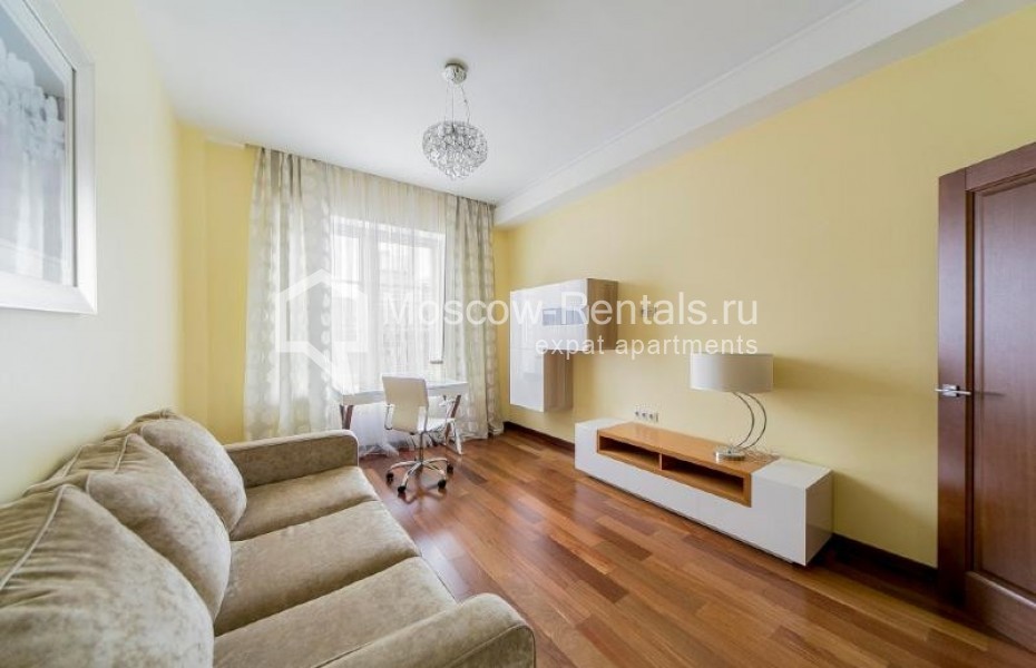 Photo #11 4-room (3 BR) apartment for <a href="http://moscow-rentals.ru/en/articles/long-term-rent" target="_blank">a long-term</a> rent
 in Russia, Moscow, Mytnaya str, 7с1