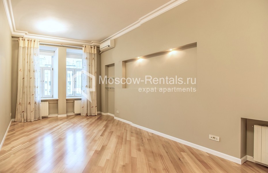 Photo #11 5-room (4 BR) apartment for <a href="http://moscow-rentals.ru/en/articles/long-term-rent" target="_blank">a long-term</a> rent
 in Russia, Moscow, B. Ordyanka str, 67