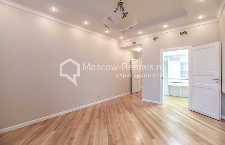 Photo #9 5-room (4 BR) apartment for <a href="http://moscow-rentals.ru/en/articles/long-term-rent" target="_blank">a long-term</a> rent
 in Russia, Moscow, B. Ordyanka str, 67