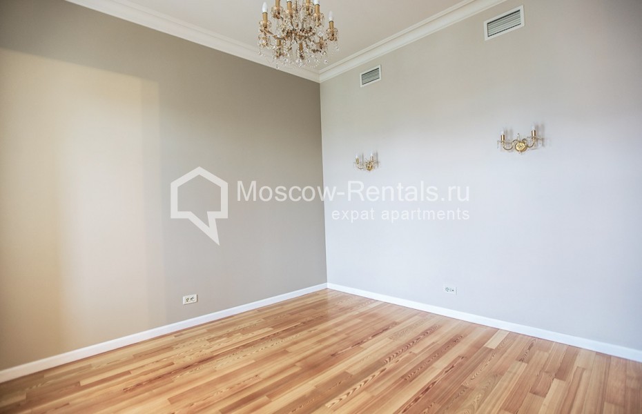 Photo #6 5-room (4 BR) apartment for <a href="http://moscow-rentals.ru/en/articles/long-term-rent" target="_blank">a long-term</a> rent
 in Russia, Moscow, B. Ordyanka str, 67