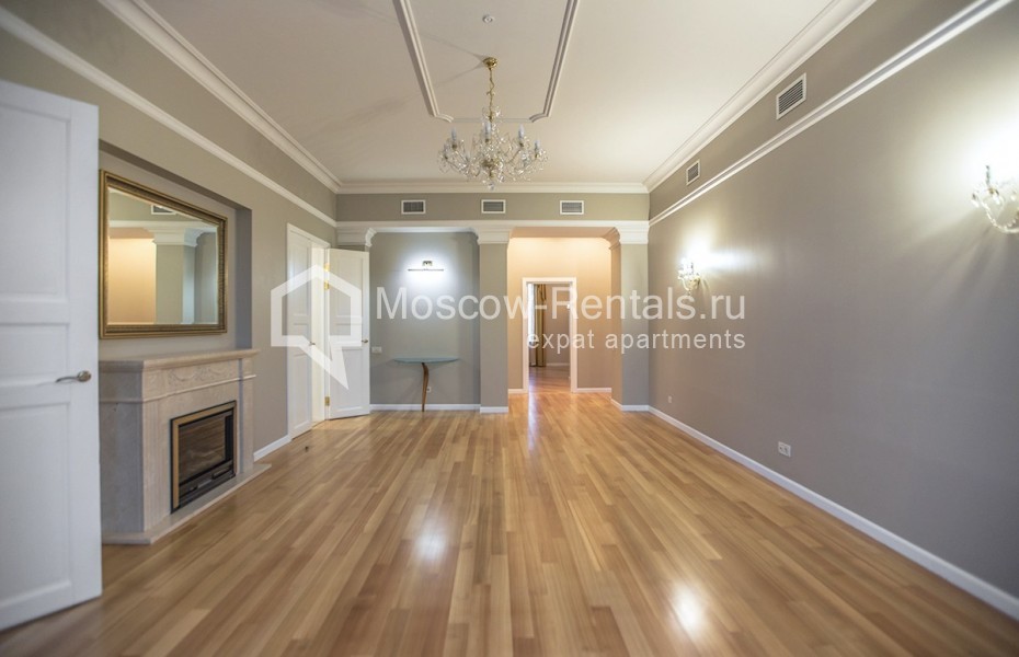 Photo #3 5-room (4 BR) apartment for <a href="http://moscow-rentals.ru/en/articles/long-term-rent" target="_blank">a long-term</a> rent
 in Russia, Moscow, B. Ordyanka str, 67