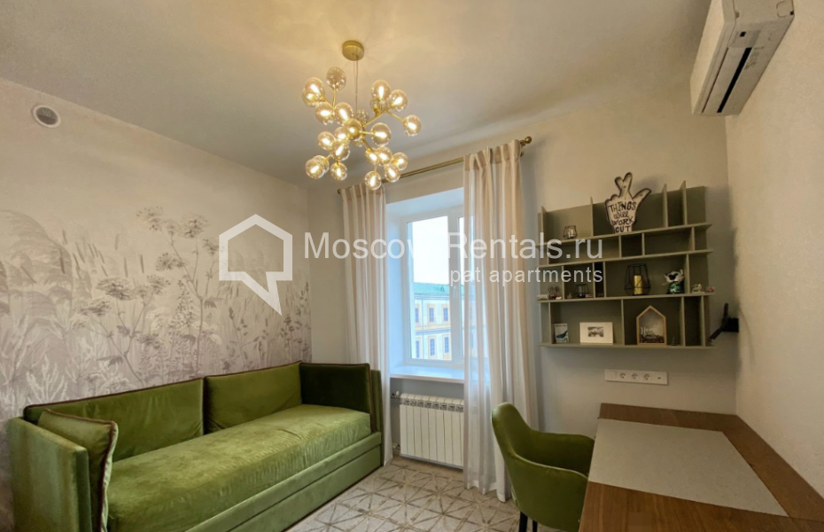 Photo #8 4-room (3 BR) apartment for <a href="http://moscow-rentals.ru/en/articles/long-term-rent" target="_blank">a long-term</a> rent
 in Russia, Moscow, Sadovnichevskaya str, 58С1