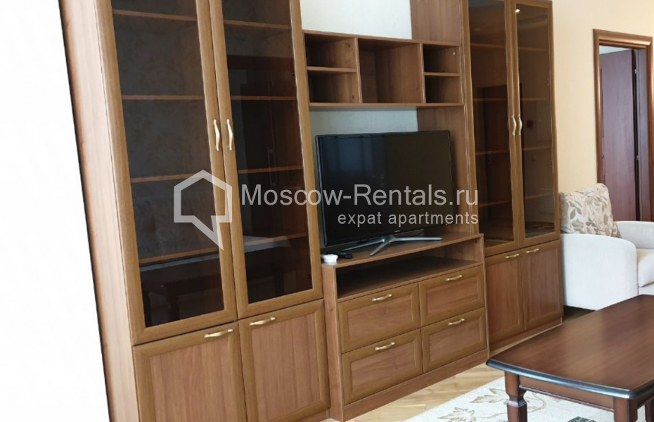 Photo #3 2-room (1 BR) apartment for <a href="http://moscow-rentals.ru/en/articles/long-term-rent" target="_blank">a long-term</a> rent
 in Russia, Moscow, Lomonosovskyi prosp, 29К2