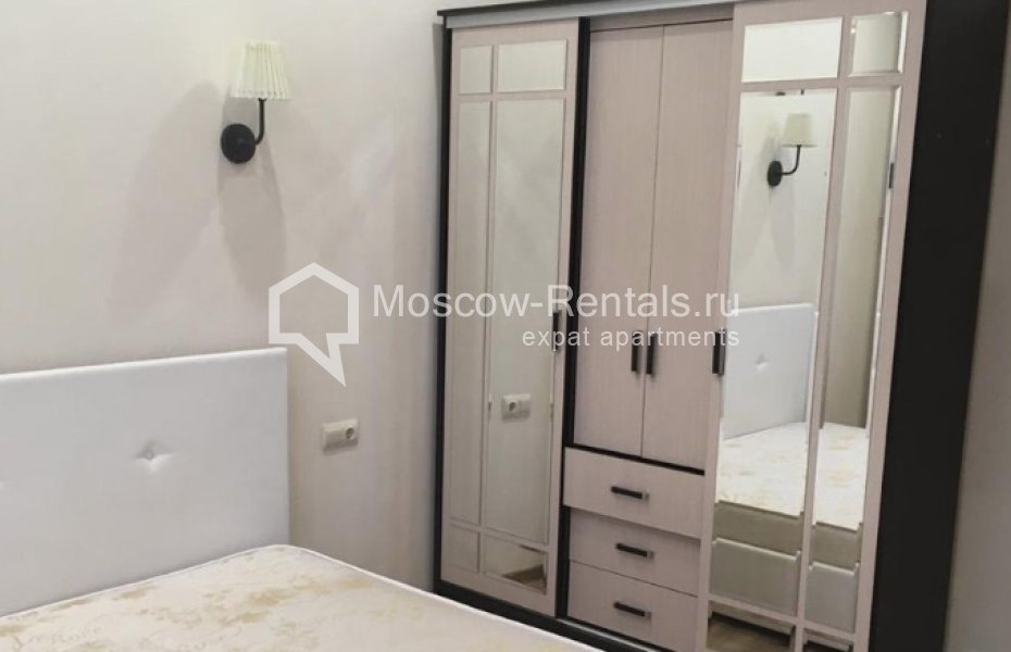 Photo #4 2-room (1 BR) apartment for <a href="http://moscow-rentals.ru/en/articles/long-term-rent" target="_blank">a long-term</a> rent
 in Russia, Moscow, Stoletova str, 19