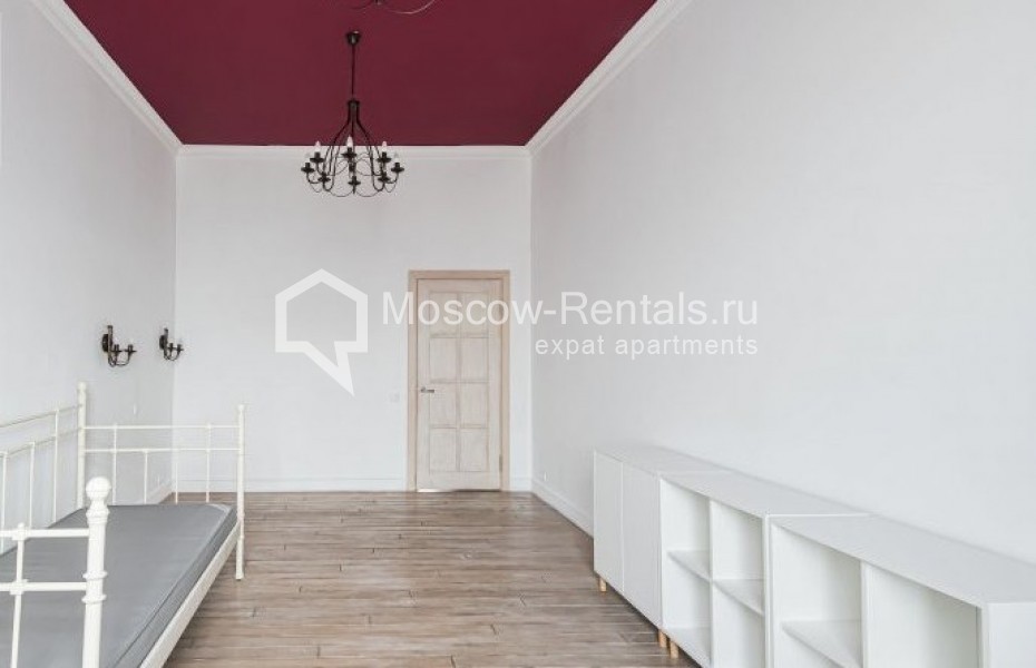 Photo #11 4-room (3 BR) apartment for <a href="http://moscow-rentals.ru/en/articles/long-term-rent" target="_blank">a long-term</a> rent
 in Russia, Moscow, B. Ordynka str, 13/9С1